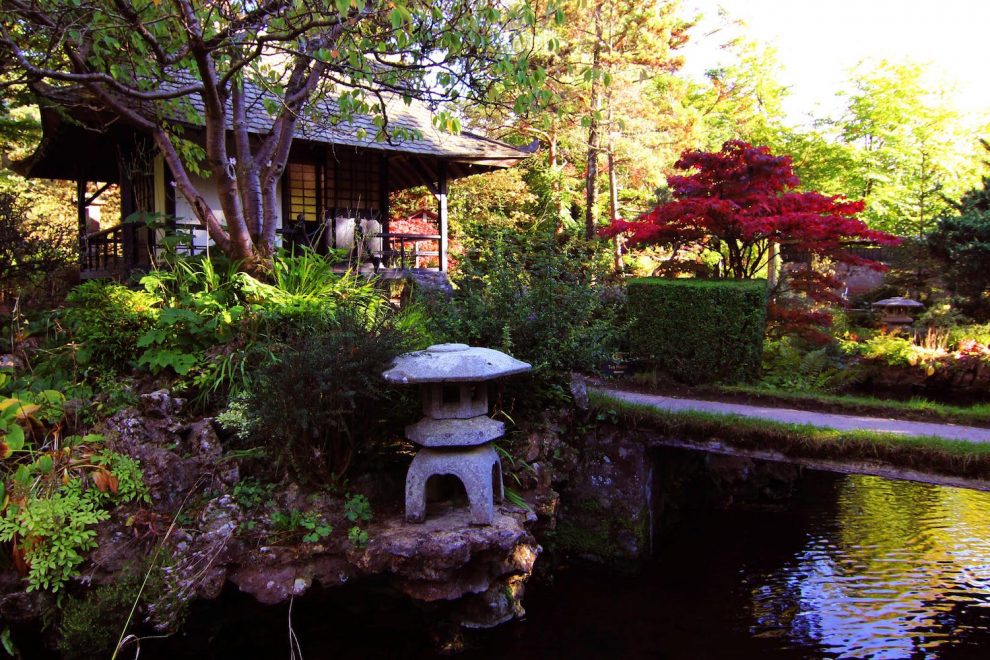 INS_Japanese Gardens Teahouse